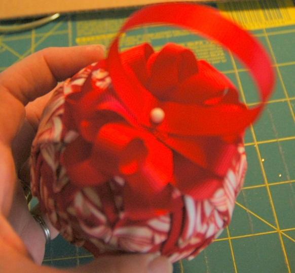 Free Quilt Pattern How To Make Quilted Christmas Ornament Bow Top I Sew Free